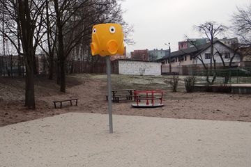 Plac zabaw Przedszkola nr 7 w Zespole Szkolno - Przedszkolnym nr 2 w Tomaszowie Mazowieckim