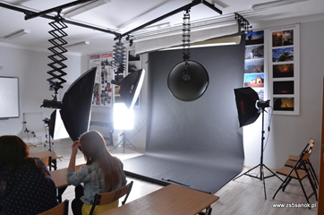 Technik fotografii i multimediów - Studio fotograficzne