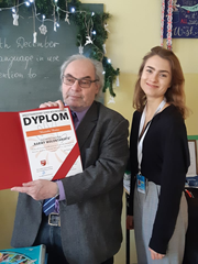 Weronika Budna otrzymała nagrodę marszałka województwa za wolontariat