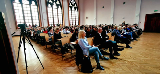 Aula IV LO - wykład prof. nadzwyczanej UMK dr hab. Ewy Bińczyk pod tytułem "Epoka człowieka i problem marazmu".