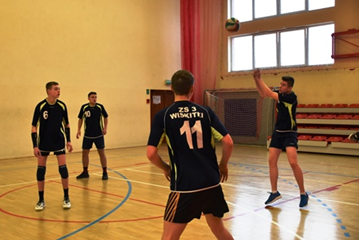 Zajęcia z wychowania fizycznego - piłka siatkowa