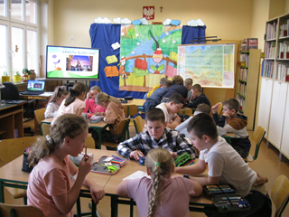 Zajęcia czytelnicze w bibliotece szkolnej