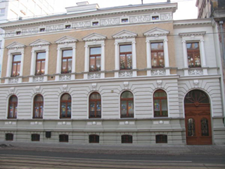 Budynek przedszkola od strony ulicy Piotrkowskiej