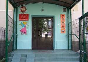 wejście do przedszkola