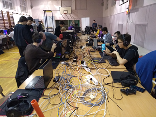 Technik informatyk_Lan Party