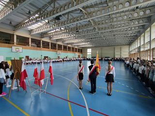 duża sala gimnastyczna