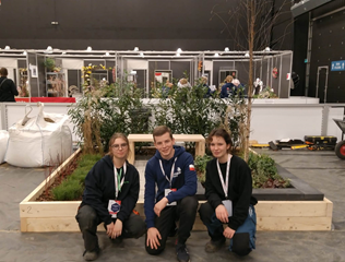 Wicemistrzowie na SKILLSPOLAND 2022 w zawodzie technik technologii drewna oraz technik architektury krajobrazu