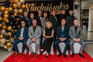 Studniówka