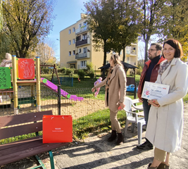 Oficjalne otwarcie nowych zjeżdżalni na placu zabaw