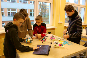 Zajęcia realizowane w ramach programu Laboratoria Przyszłości