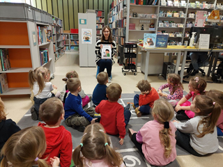 Zajęcia w bibliotece Książnicy Podlaskiej