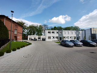 Dziedziniec III