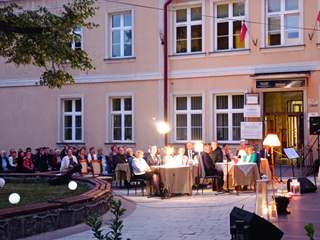 Narodowe Czytanie Ballad i romansów wieczorową porą