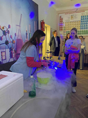 Zajęcia w pracowni chemicznej