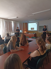 Zajęcia edukacyjne ze specjalistami ze Straży Miejskiej