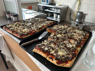 Pyszna kolacja- czyli własnoręcznie robiona pizza.