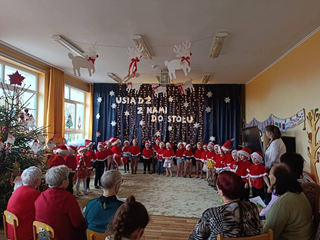 Goście z Dziennego Domu Pobytu Seniora