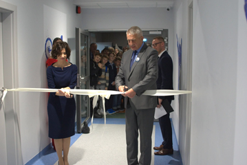 Uroczyste otwarcie nowej sali gimnastycznej.