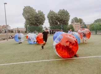 Kiedy piłka jest większa od Ciebie… zabawa jest najlepsza!