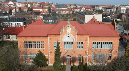 SP2 od ul. Konarskiego