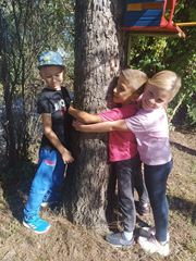 zajęcia na dziedzińcu 