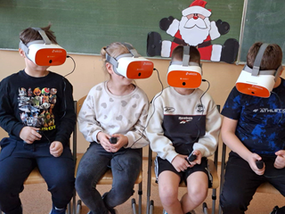 wykorzystanie okularów ClassVR