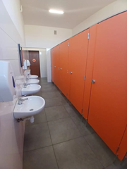 łazienka dziewcząt