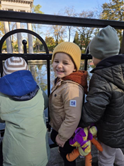 spacer najmłodszych przedszkolaków do Parku Strzeleckiego