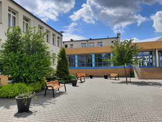 Szkoła Podstawowa nr 1 im. Jana Pawła II w Tarnowie Podgórnym