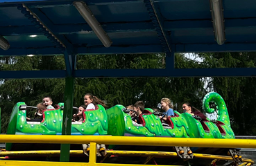 bawimy się w wesołym miasteczku