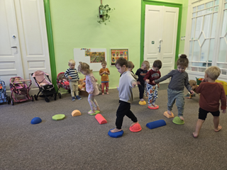 zajęcia ścieżka sensoryczna