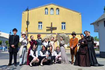 UCZNIOWIE NASZEJ SZKOŁY -ROK JADWIGI ZAMOYSKIEJ