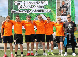 Godnie reprezentujemy szkołę w zawodach sportowych