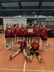 II miejsce w turnieju piłki siatkowej we Włoszczowie