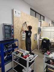 Ogólnopolski konkurs w branży elektrycznej „  Złoty bezpiecznik” z udziałem naszych uczniów