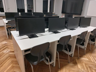 pracownia językowo-komputerowa