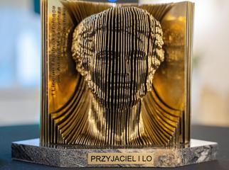 Statuetka Przyjaciel I LO 